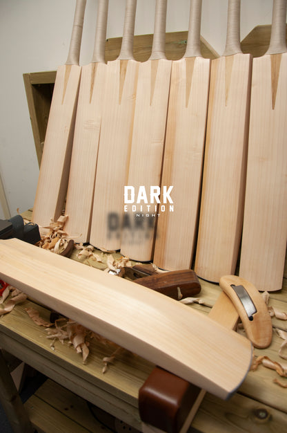 Dark Edition – Night Cricket Bat